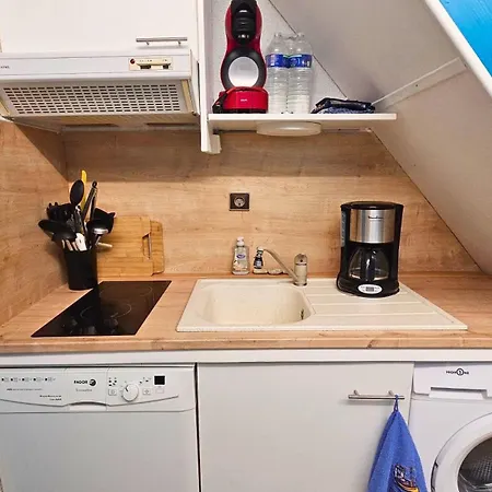 Casa de Férias Maisonnette à 150m De La Plage, Climatisée, 6 Couchages *