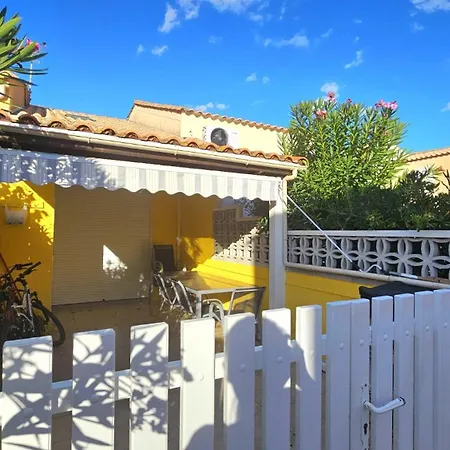 Casa de Férias Maisonnette à 150m De La Plage, Climatisée, 6 Couchages *