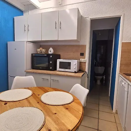 Maisonnette à 150m De La Plage, Climatisée, 6 Couchages *