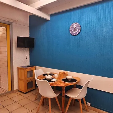 Maisonnette A 150m De La Plage, Climatisee, 6 Couchages * Le Barcares