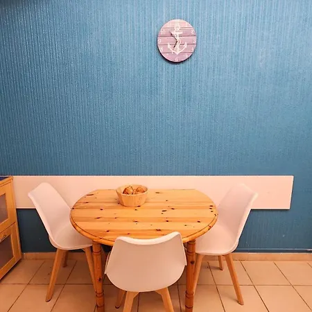 Maisonnette A 150m De La Plage, Climatisee, 6 Couchages Holiday home *