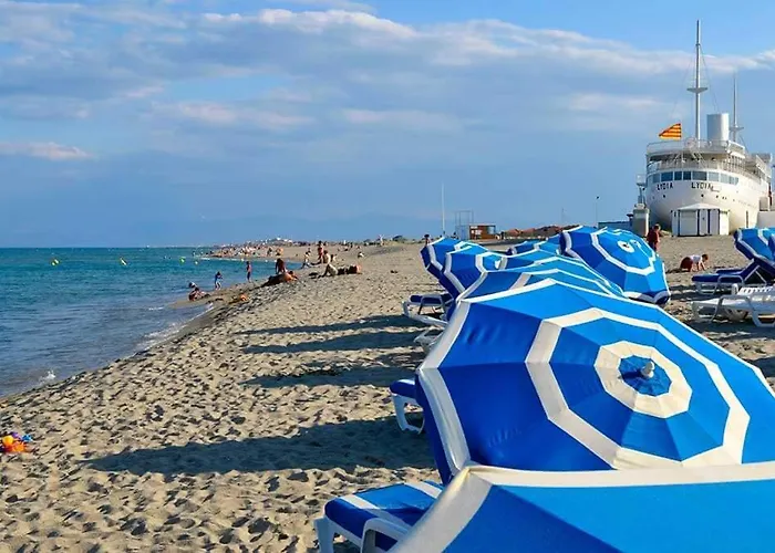 Maisonnette A 150m De La Plage, Climatisee, 6 Couchages Nyaraló Le Barcarès