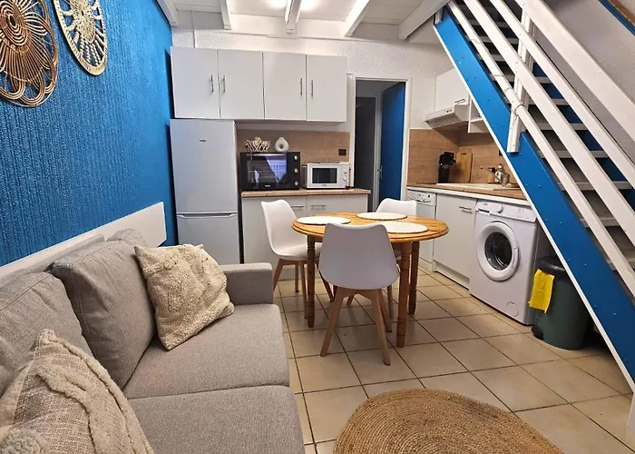 Maisonnette A 150m De La Plage, Climatisee, 6 Couchages *